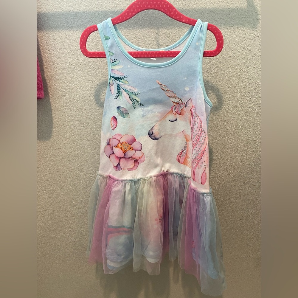 🦄 EUC Sleeveless dress with twirl factor 👗